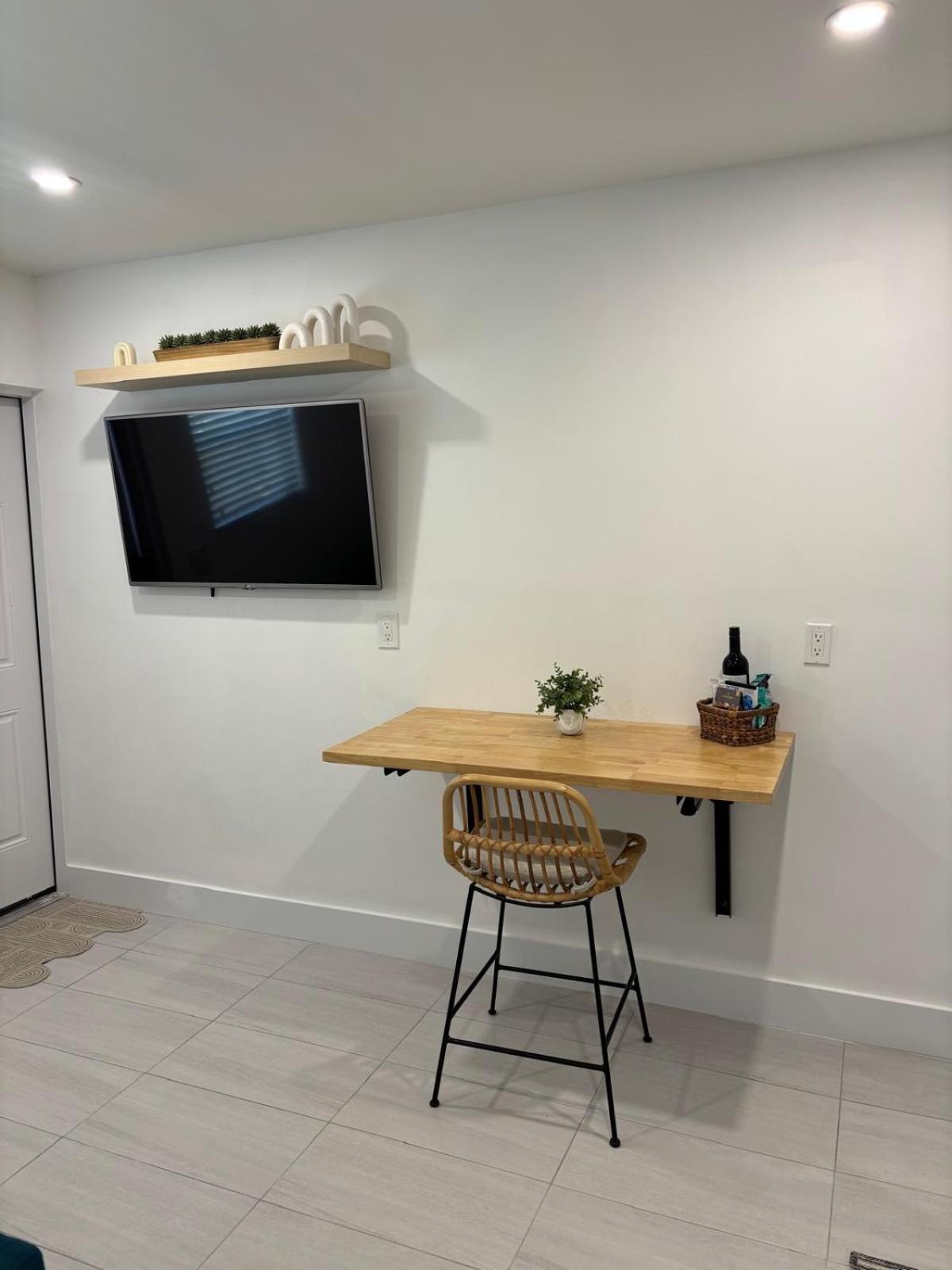 Cozy Tiny Home Cape Coral Exteriör bild